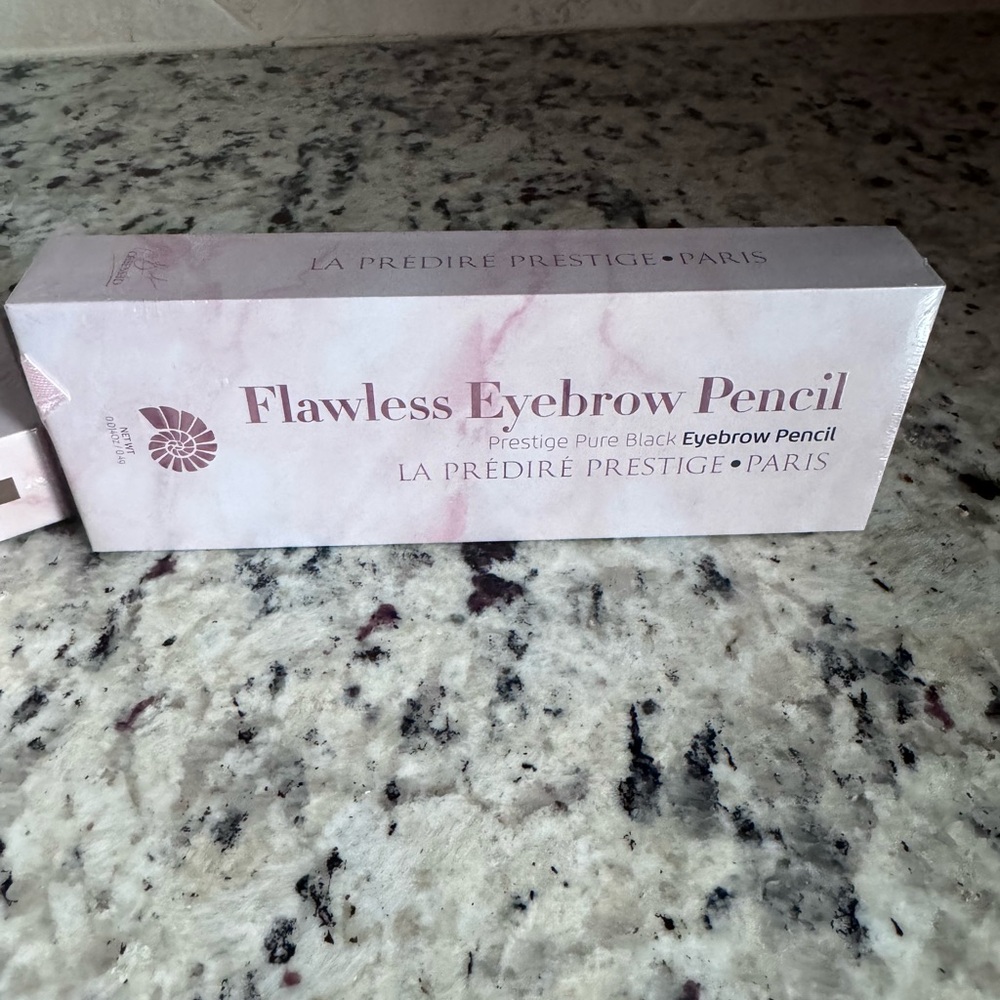 La Prédire Prestige Flawless Eyebrow Pencil — Black